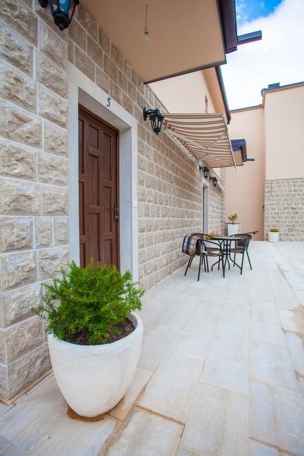 Rosmarino Apartment Sveti Stefan Exterior photo