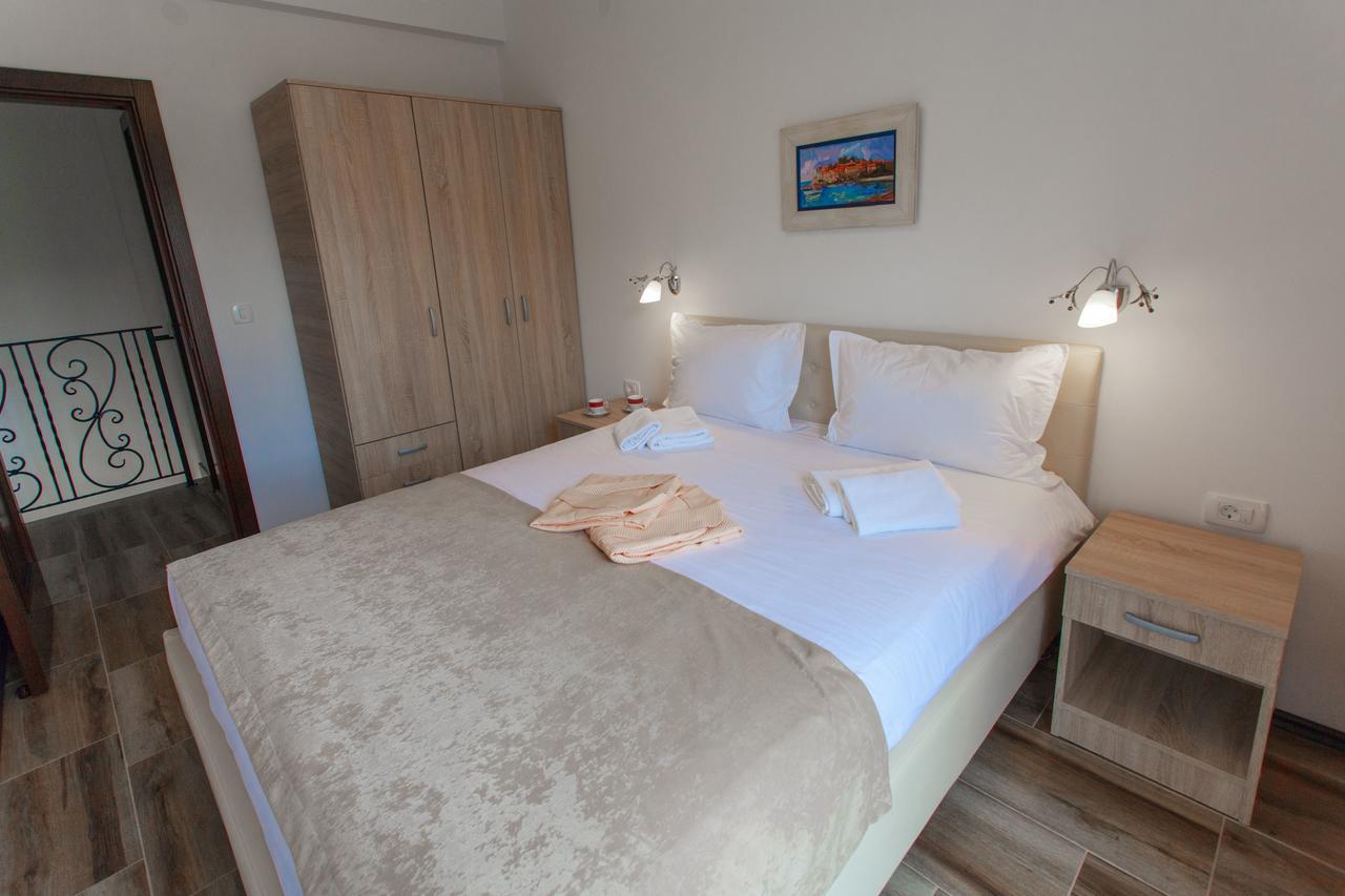 Rosmarino Apartment Sveti Stefan Exterior photo