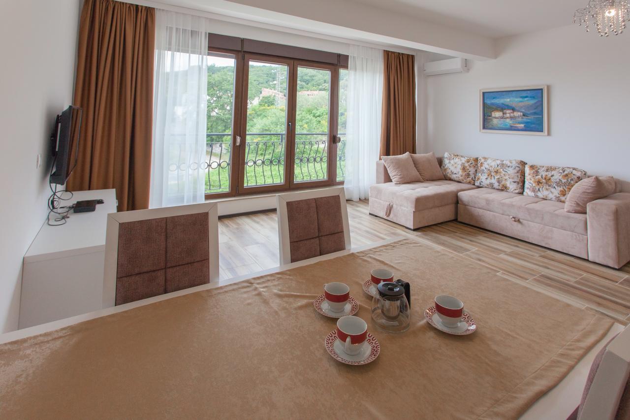 Rosmarino Apartment Sveti Stefan Exterior photo
