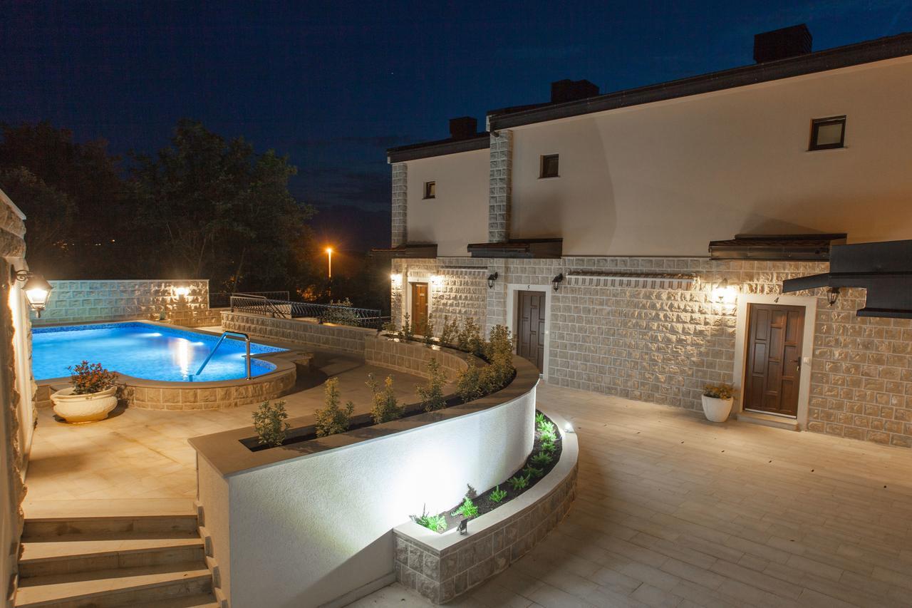 Rosmarino Apartment Sveti Stefan Exterior photo