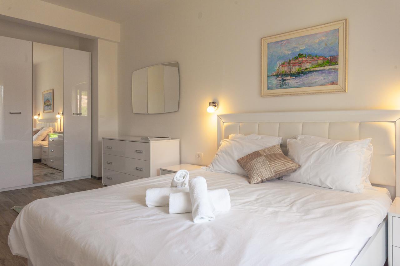 Rosmarino Apartment Sveti Stefan Exterior photo