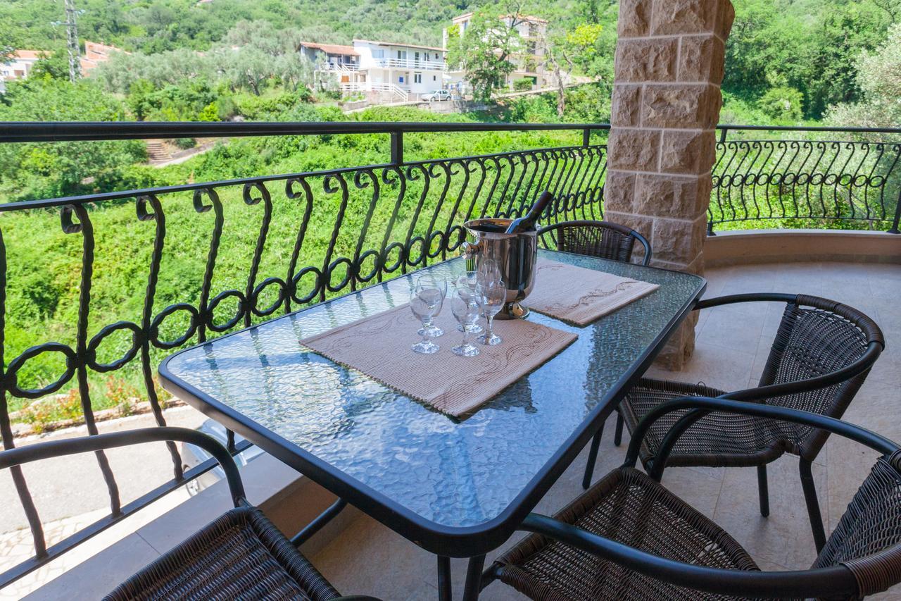 Rosmarino Apartment Sveti Stefan Exterior photo