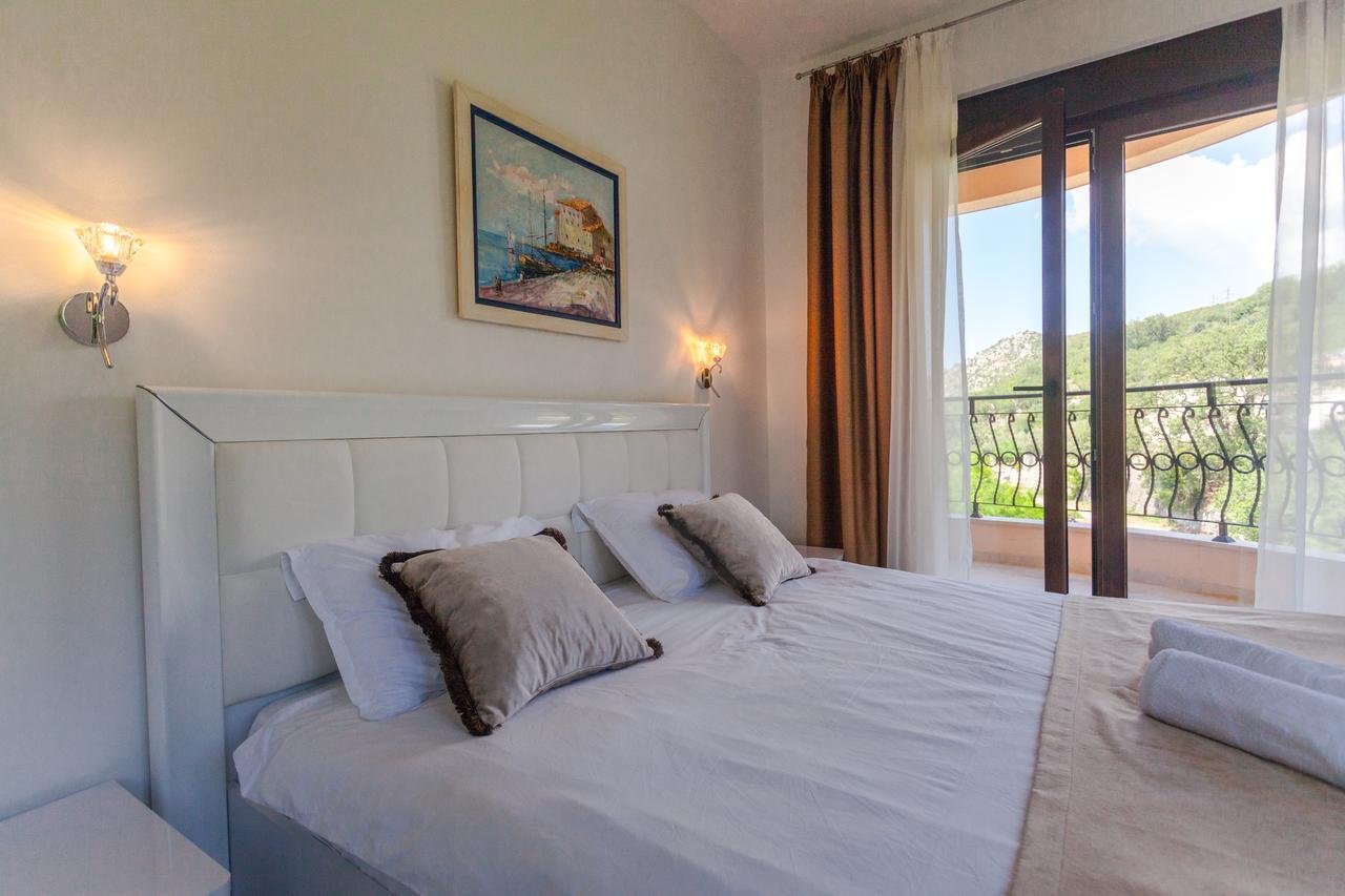 Rosmarino Apartment Sveti Stefan Exterior photo